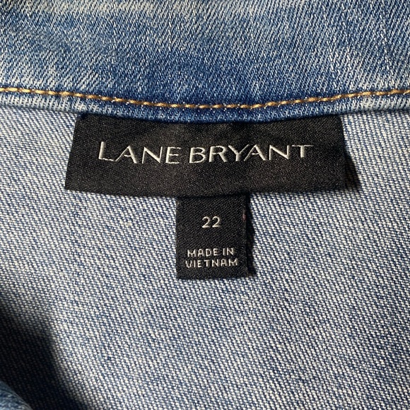 Lane Bryant Distressed Embroidered Patches Denim Jean Jacket Size 22 - Picture 6 of 7